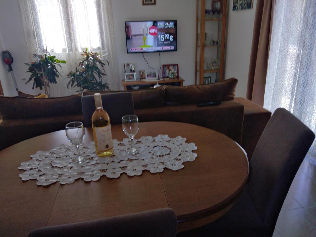 Gara 5 Apartment Kotor Luaran gambar